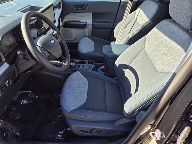 New 2025 Ford Maverick XLT 4D Crew Cab