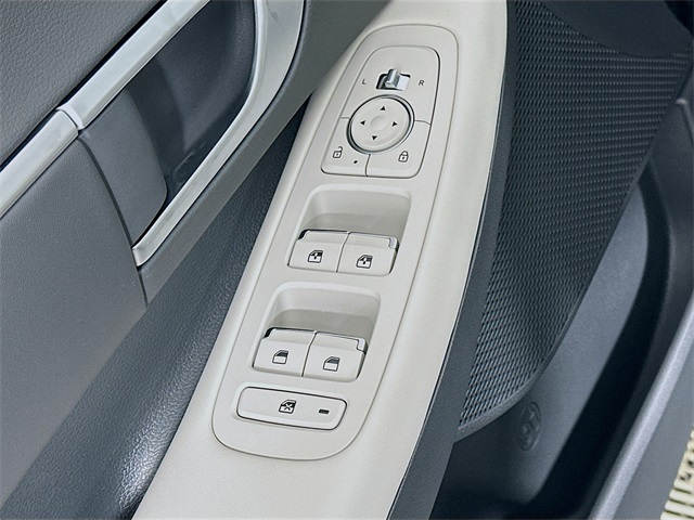 Sonata Hybrid SEL