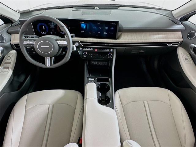 Sonata Hybrid SEL