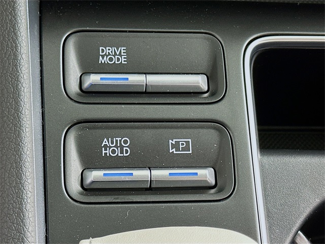 Sonata Hybrid SEL