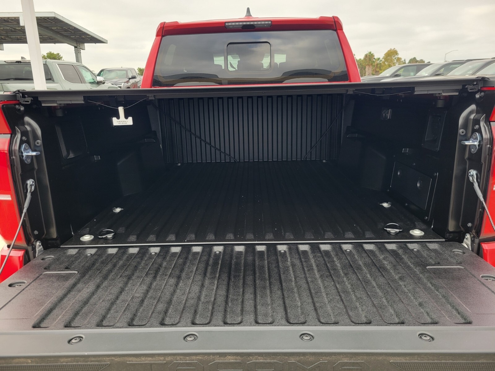 2025 Toyota Tacoma TRD Off-Road Double Cab photo 4