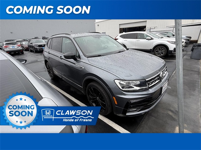 2020 Volkswagen Tiguan SE R-LINE BLACK's photo