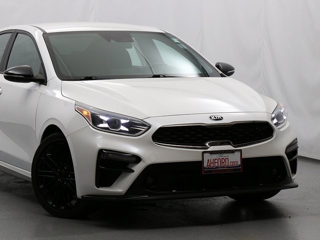 2020 Kia Forte GT photo 2