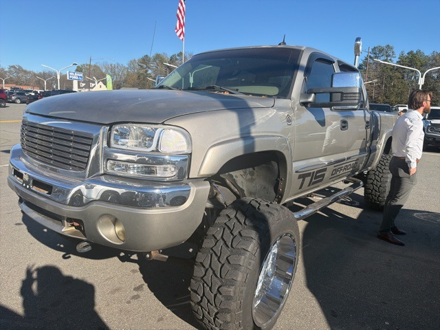 2003 GMC Sierra 1500HD SLE's photo
