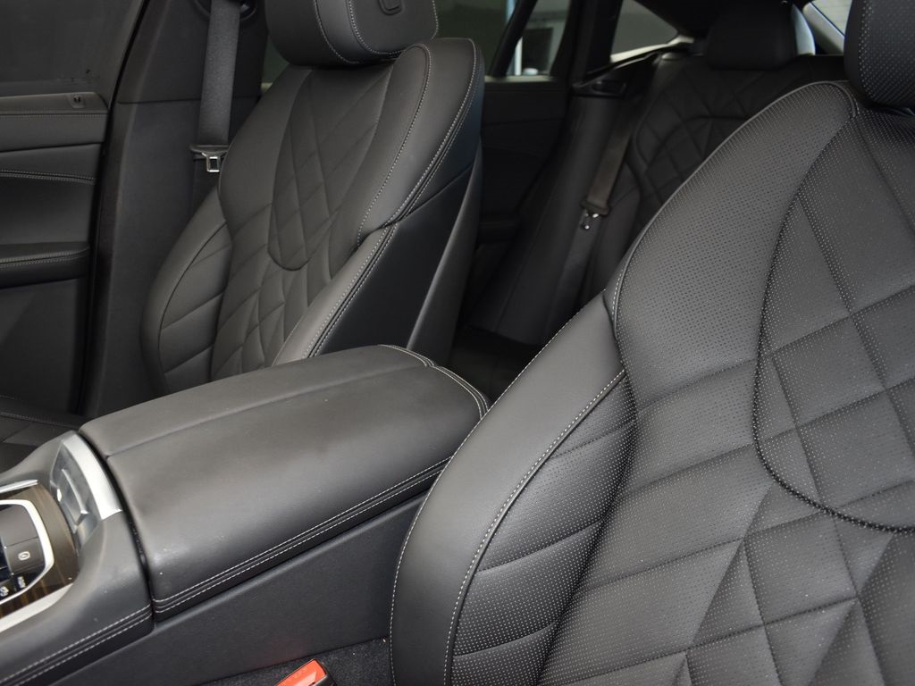 2024 Black Sapphire Metallic BMW X6 xDrive40i AWD SUV