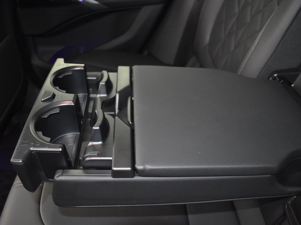 2024 Black Sapphire Metallic BMW X6 xDrive40i AWD SUV