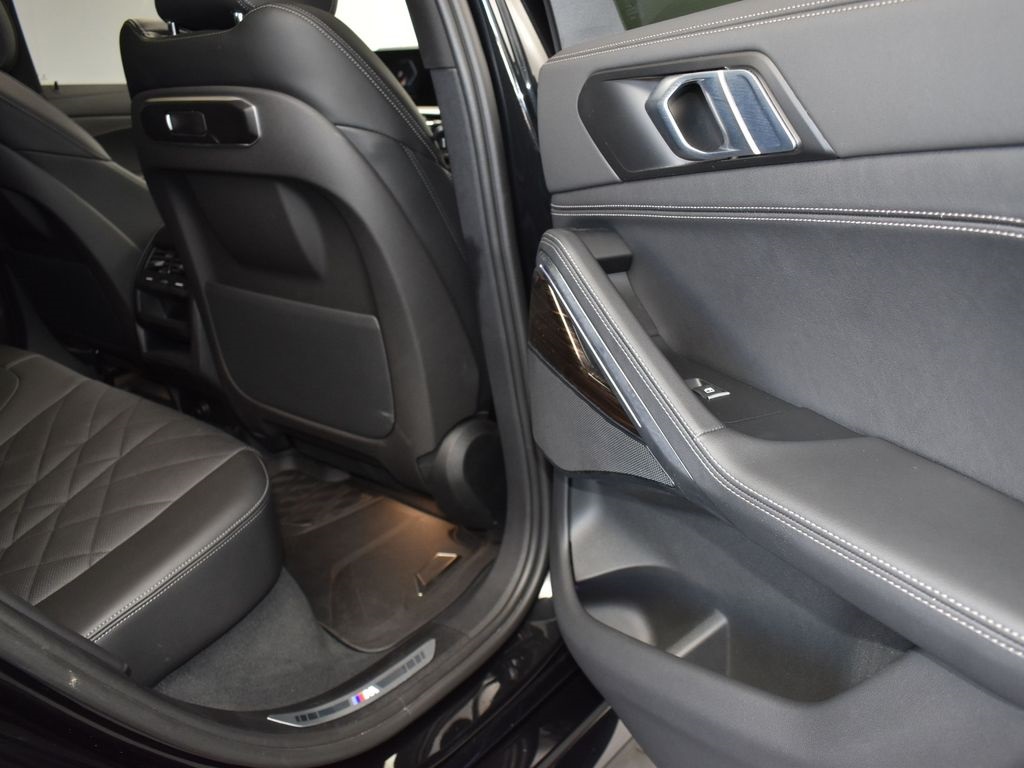 2024 Black Sapphire Metallic BMW X6 xDrive40i AWD SUV