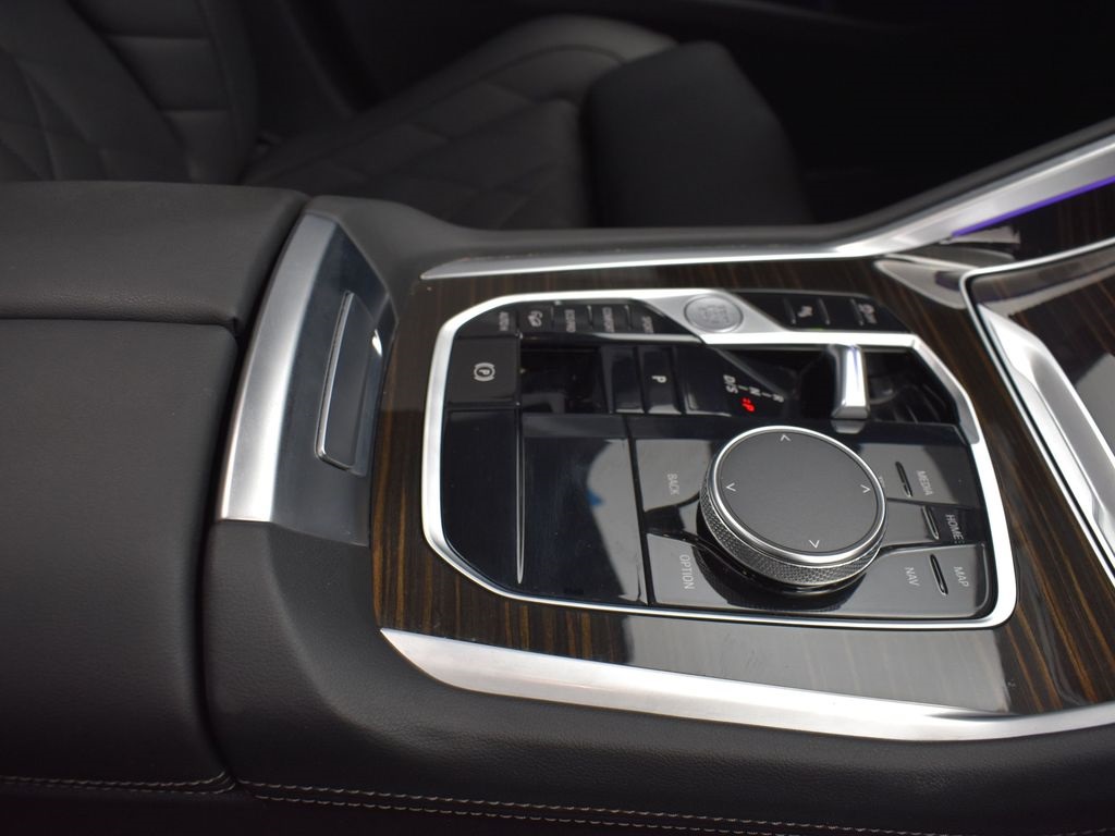 2024 Black Sapphire Metallic BMW X6 xDrive40i AWD SUV