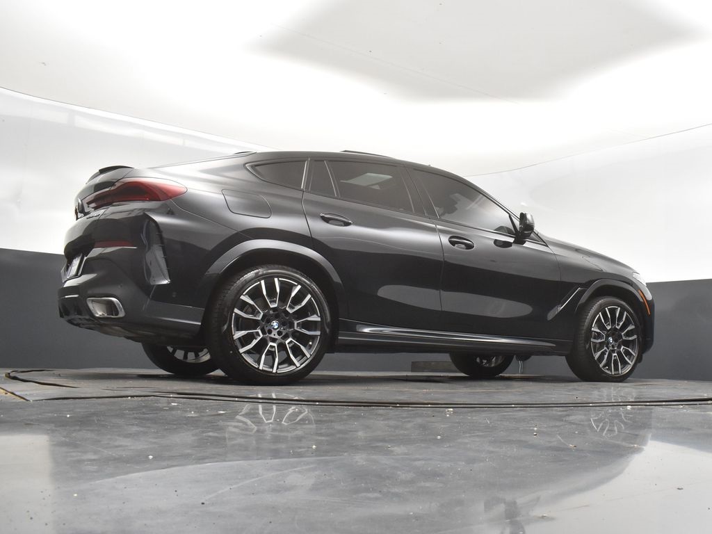 2024 Black Sapphire Metallic BMW X6 xDrive40i AWD SUV