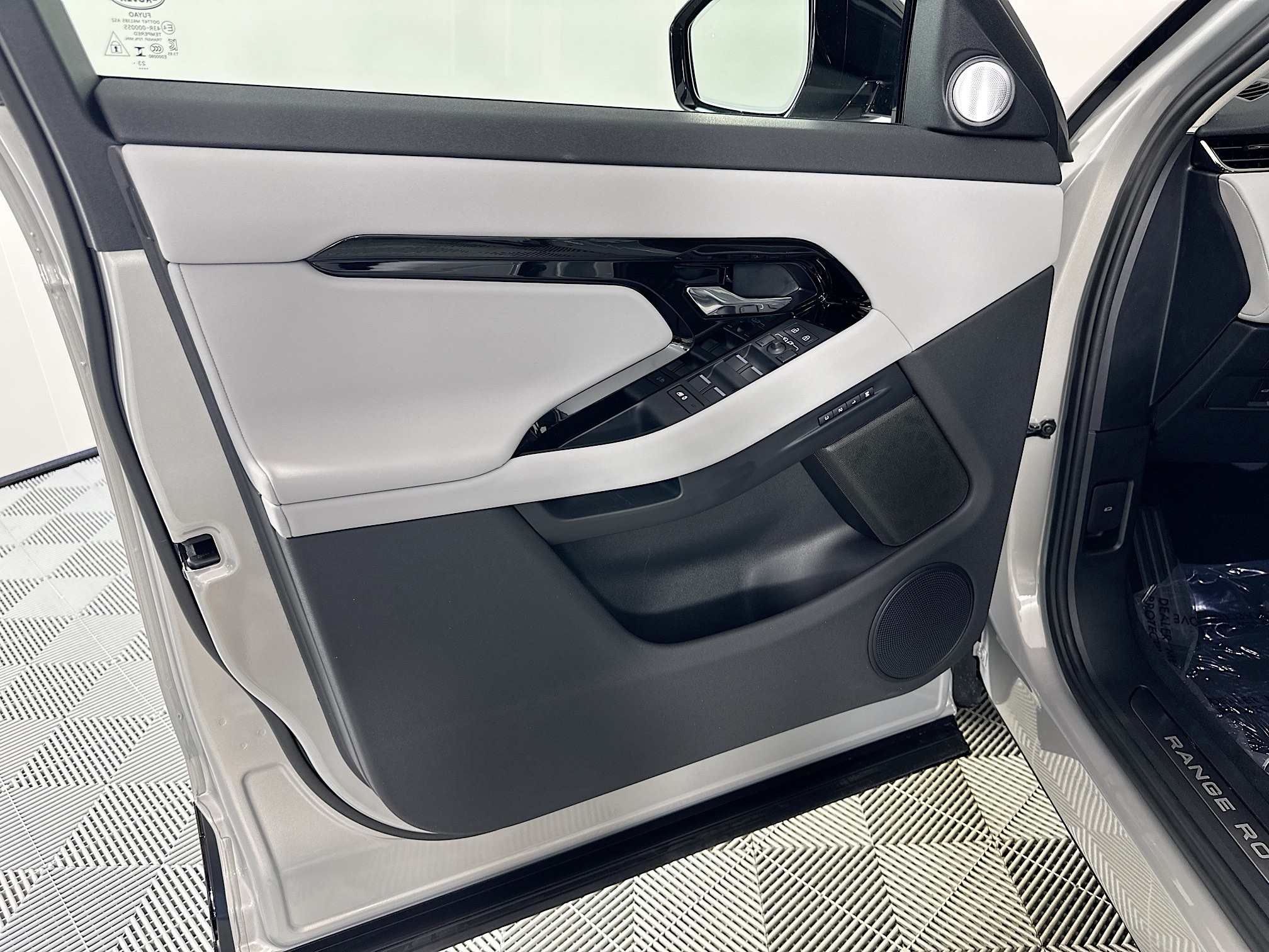 new 2024 Land Rover Range Rover Evoque car, priced at $56,875