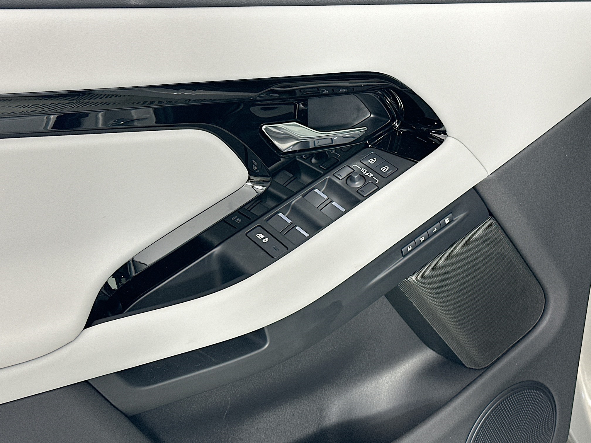 new 2024 Land Rover Range Rover Evoque car, priced at $56,875