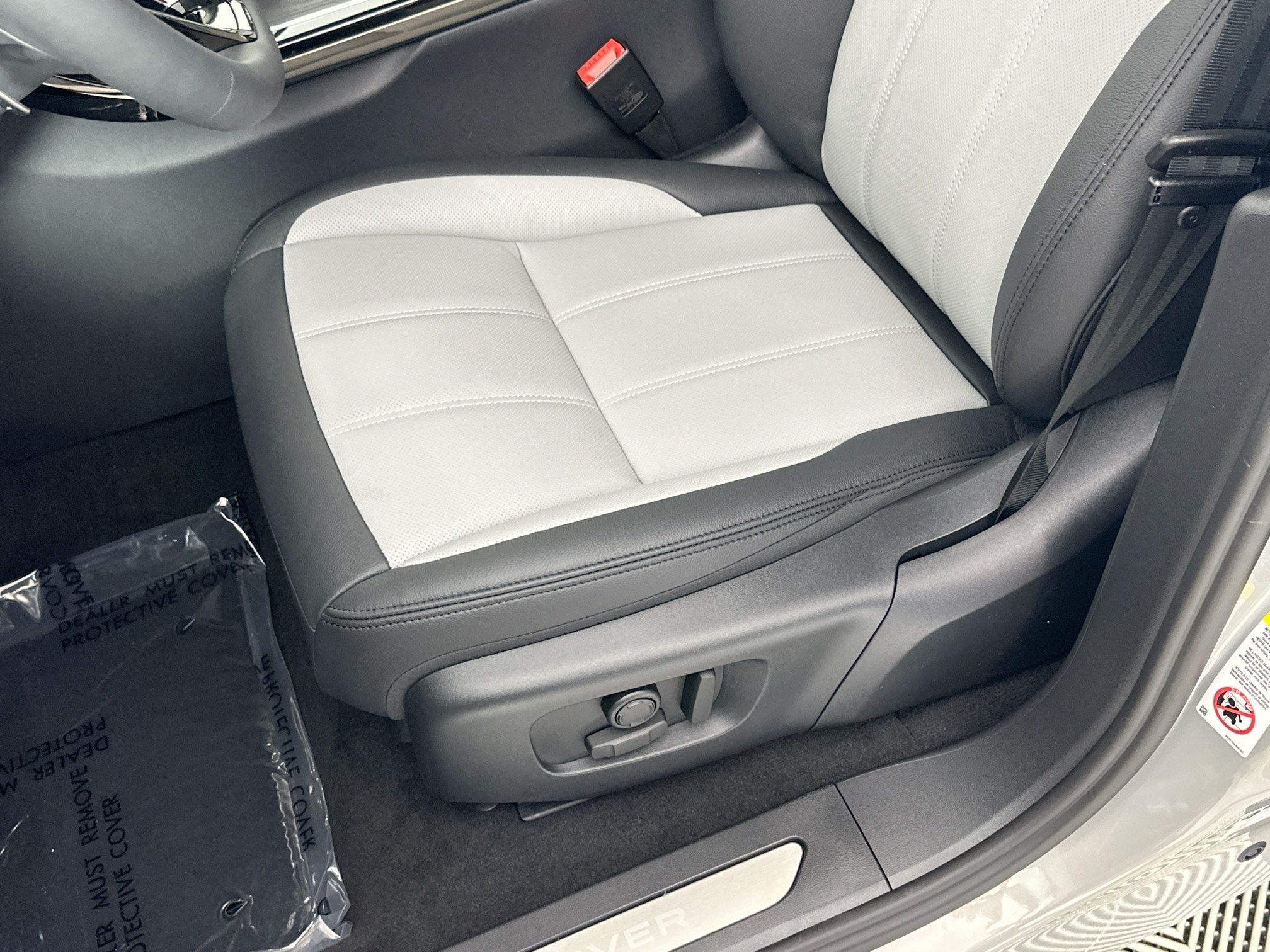 new 2024 Land Rover Range Rover Evoque car, priced at $56,875