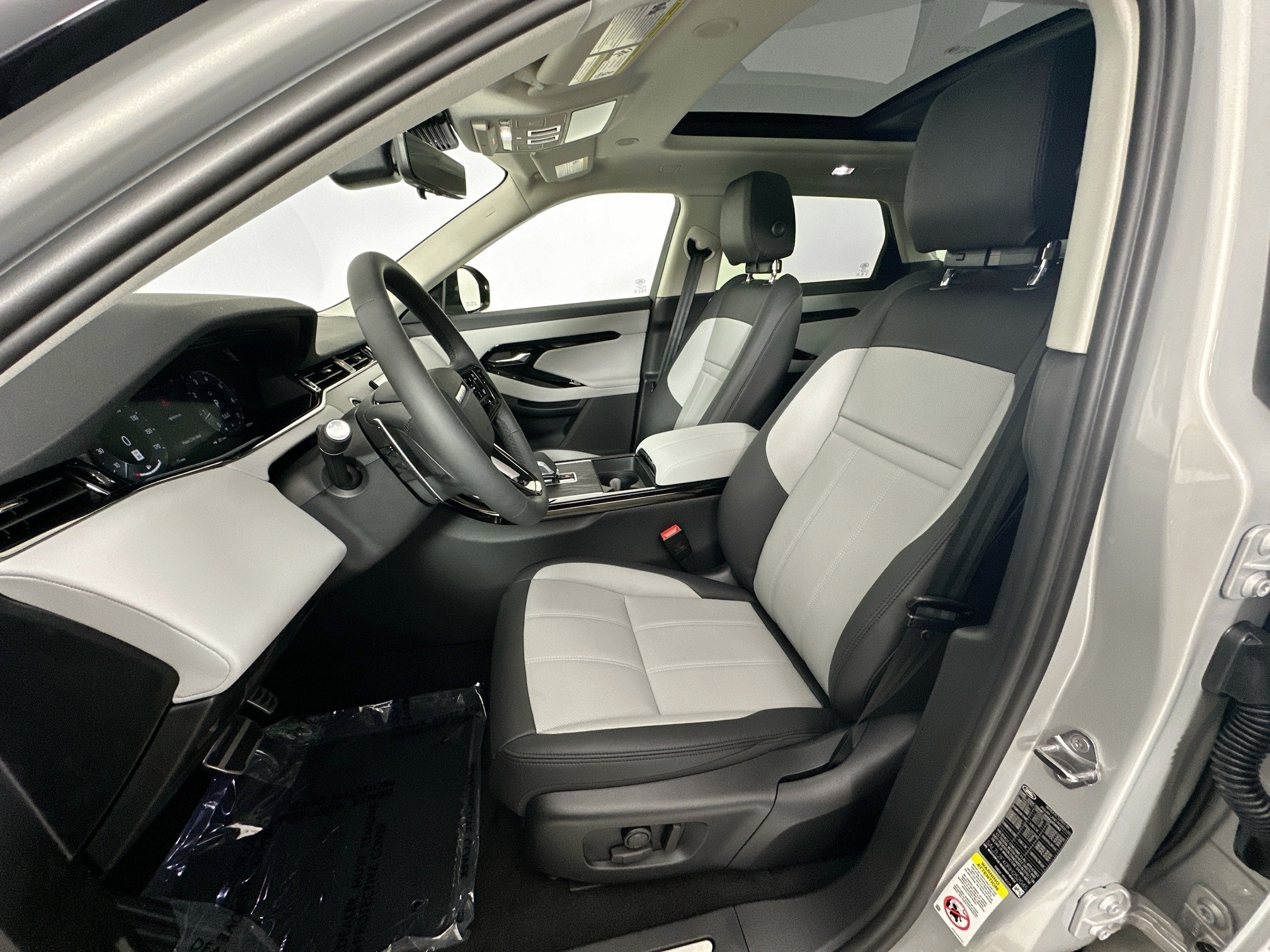 new 2024 Land Rover Range Rover Evoque car, priced at $56,875