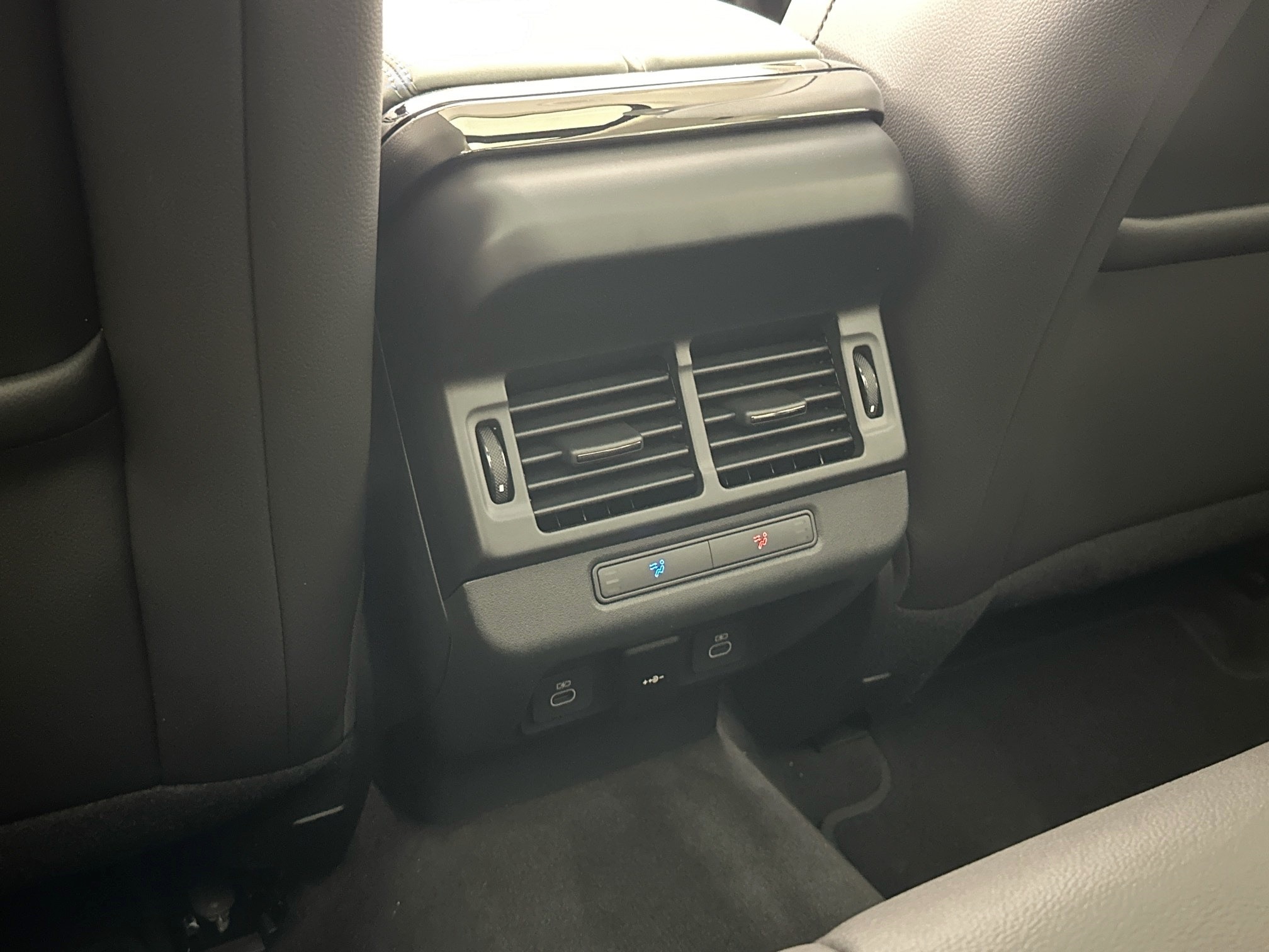 new 2024 Land Rover Range Rover Evoque car, priced at $56,875