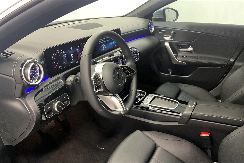 2025 Mercedes Benz CLA 250 4MATIC photo 8