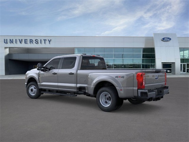 2025 Ford F-350 XL photo 4