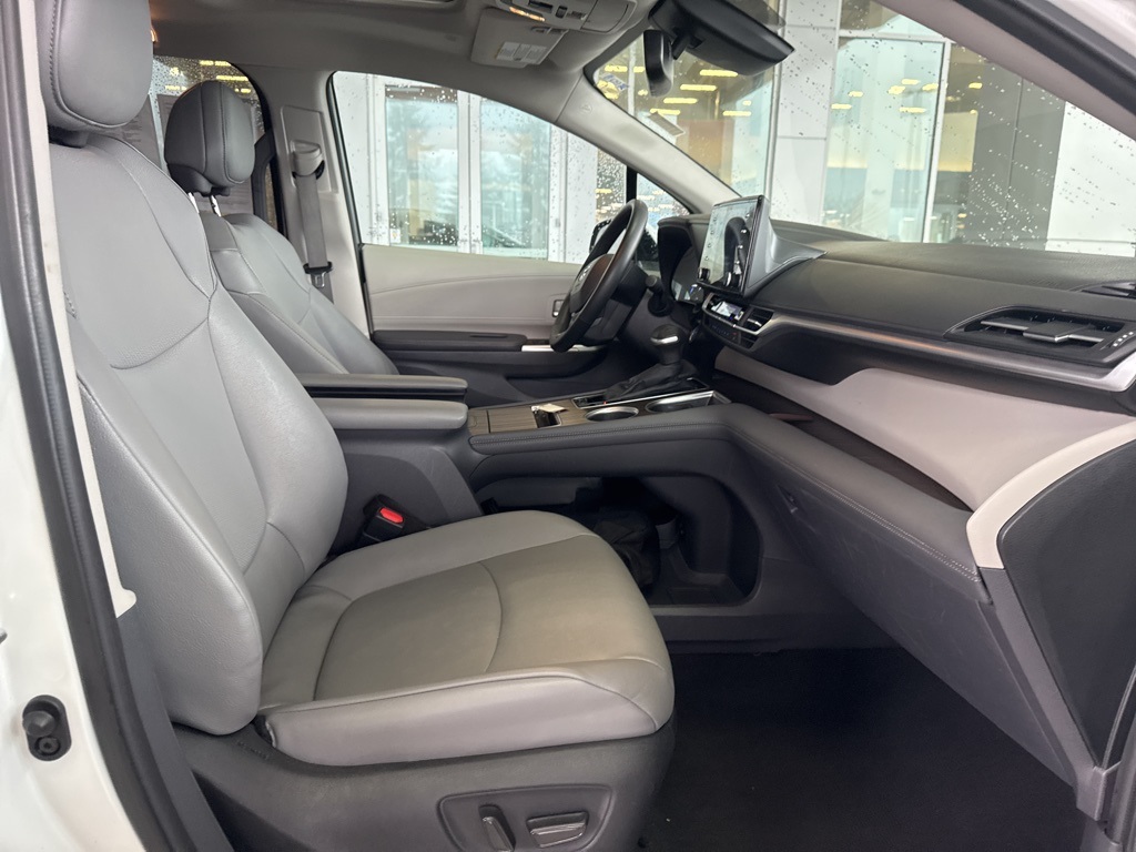 Used 2024 Toyota Sienna Van