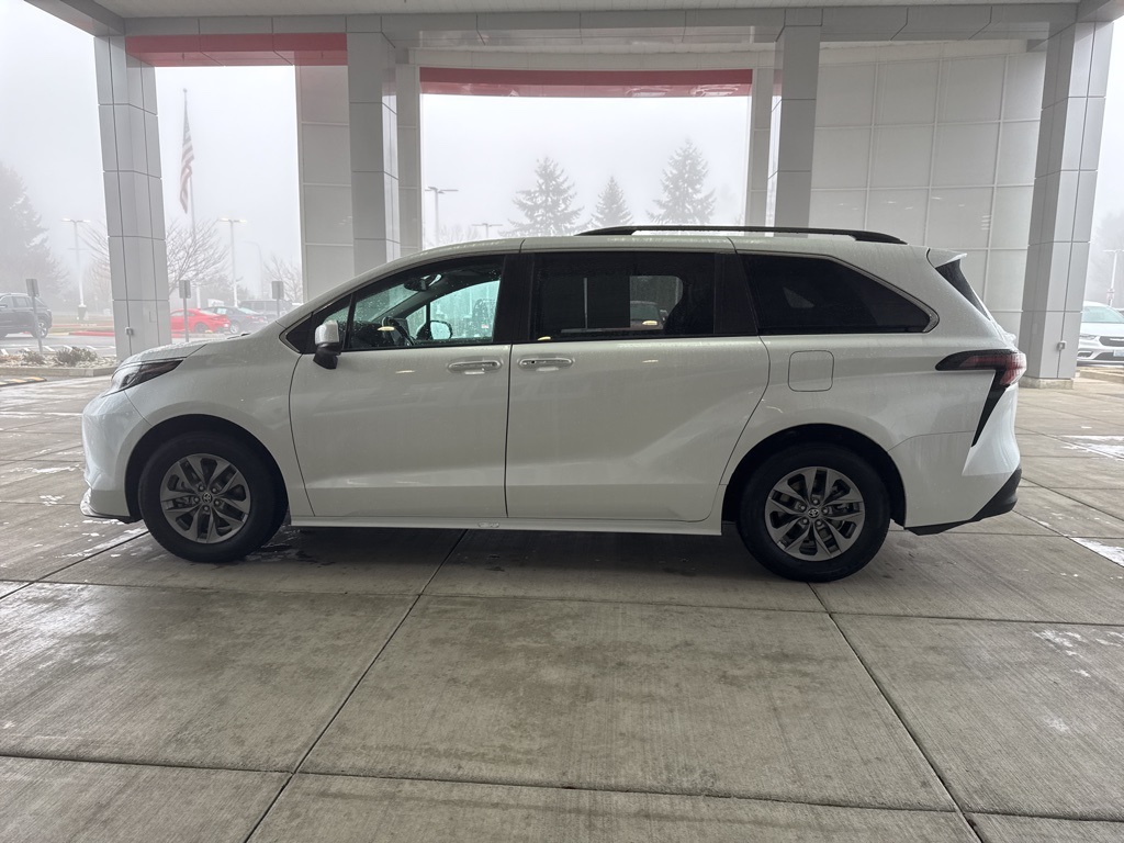 Used 2024 Toyota Sienna Van
