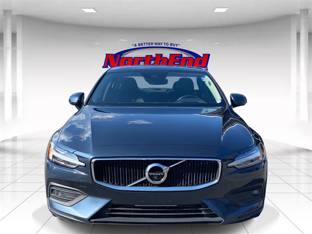 2020 Denim Blue Metallic Volvo S60 T6 Momentum AWD Sedan