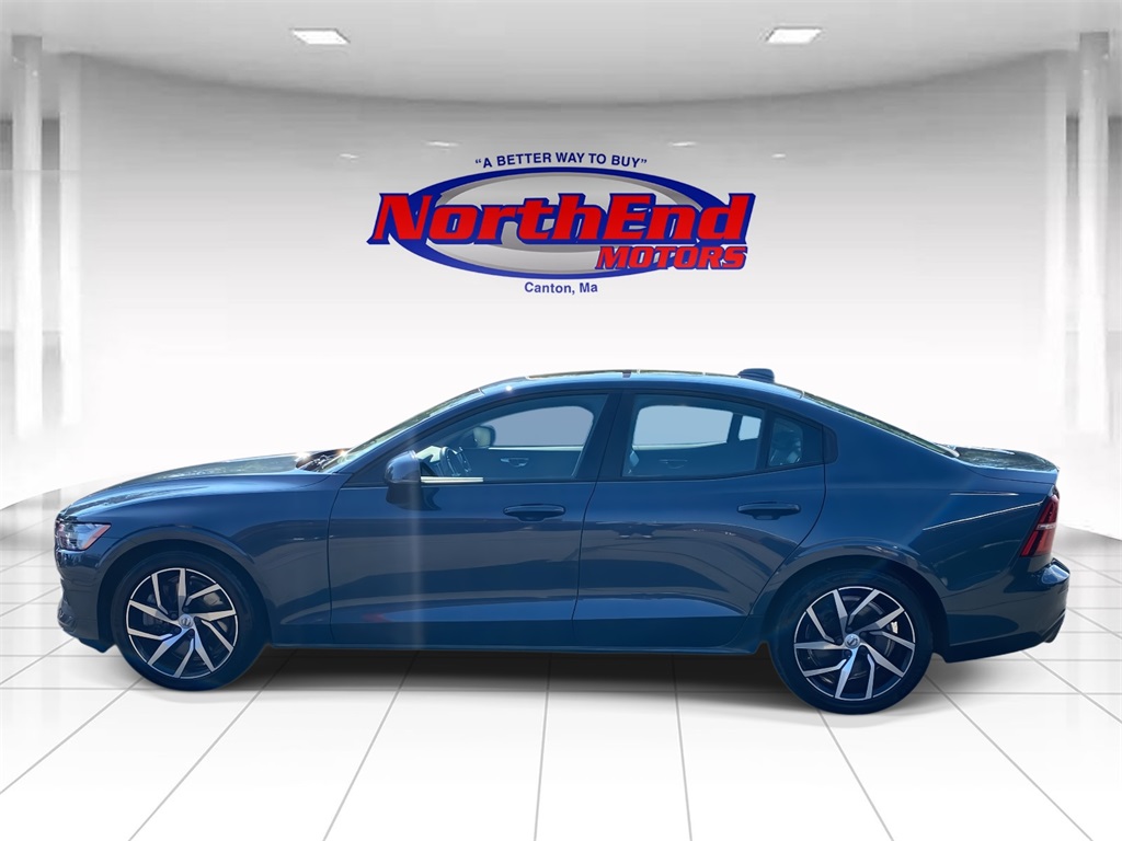 2020 Denim Blue Metallic Volvo S60 T6 Momentum AWD Sedan