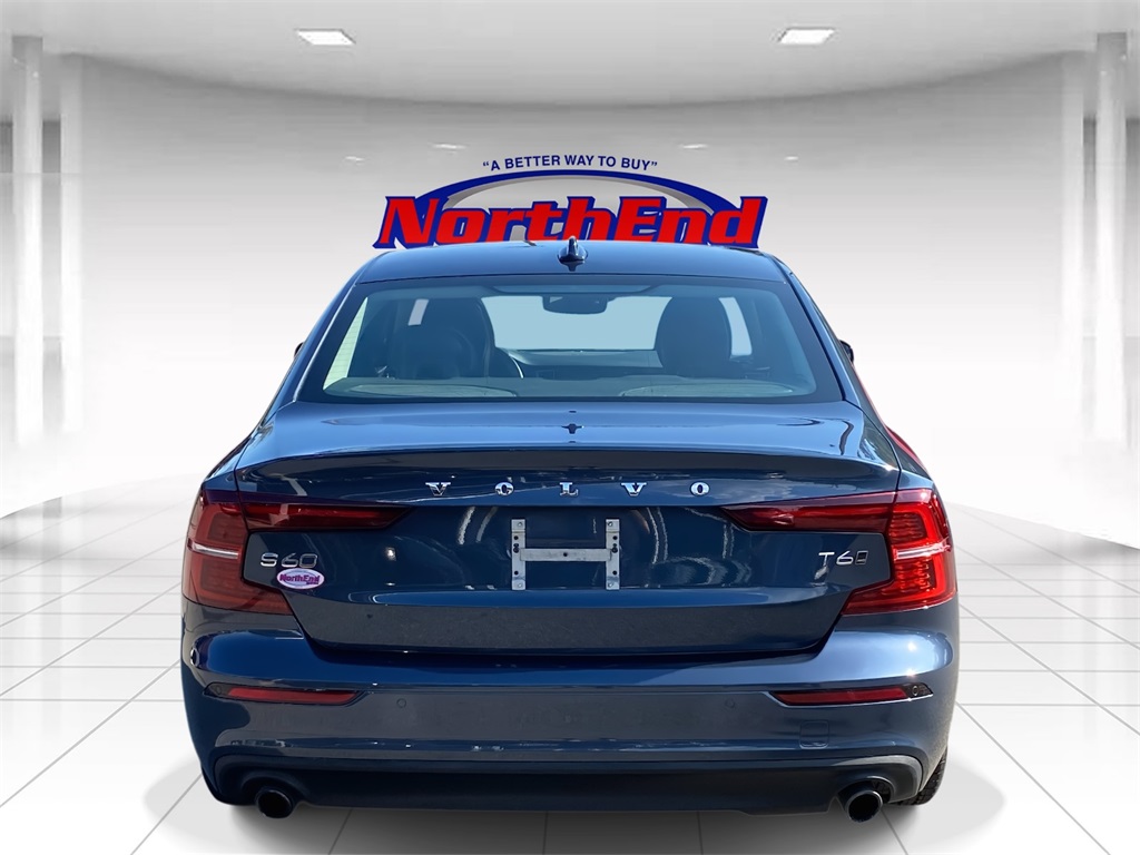 2020 Denim Blue Metallic Volvo S60 T6 Momentum AWD Sedan