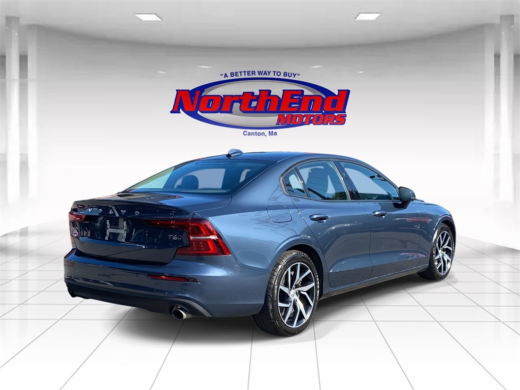 2020 Denim Blue Metallic Volvo S60 T6 Momentum AWD Sedan