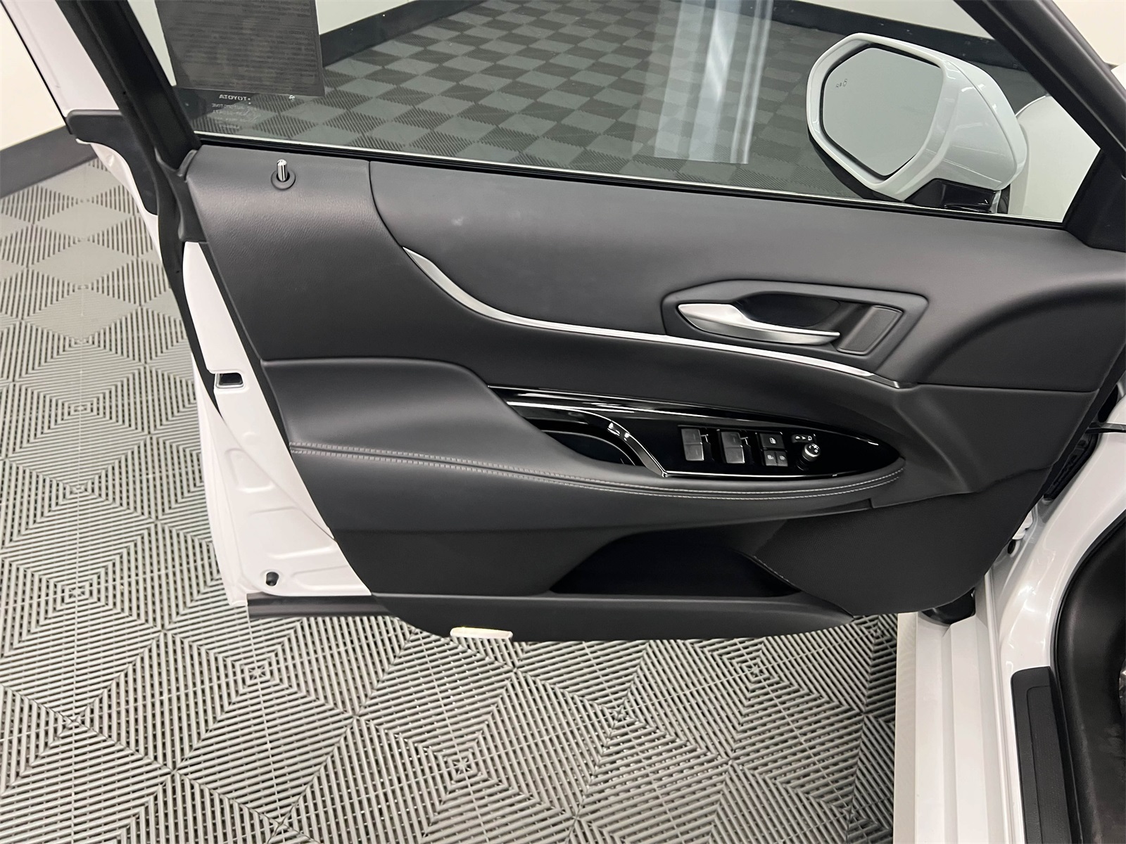 used 2023 Toyota Mirai car, priced at $13,288