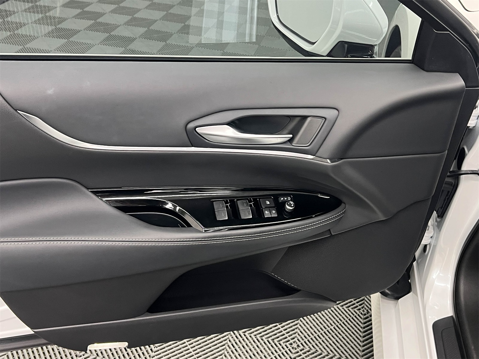 used 2023 Toyota Mirai car, priced at $13,288