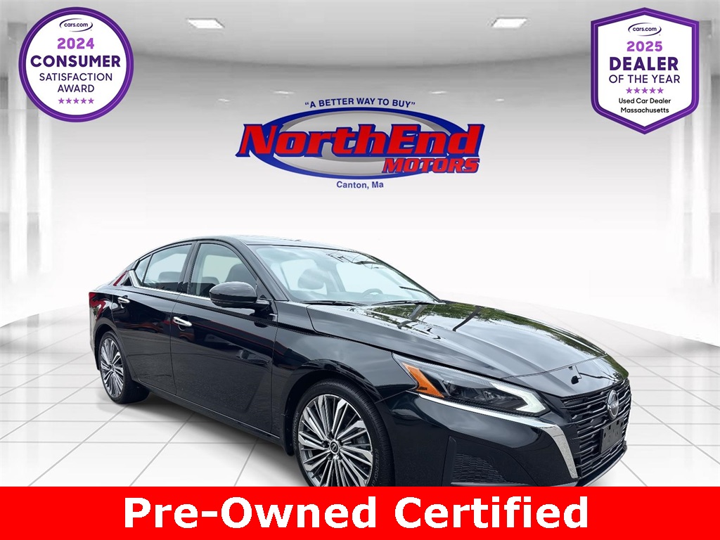 2024 Super Black Clearcoat Nissan Altima 2.5 SL FWD Sedan