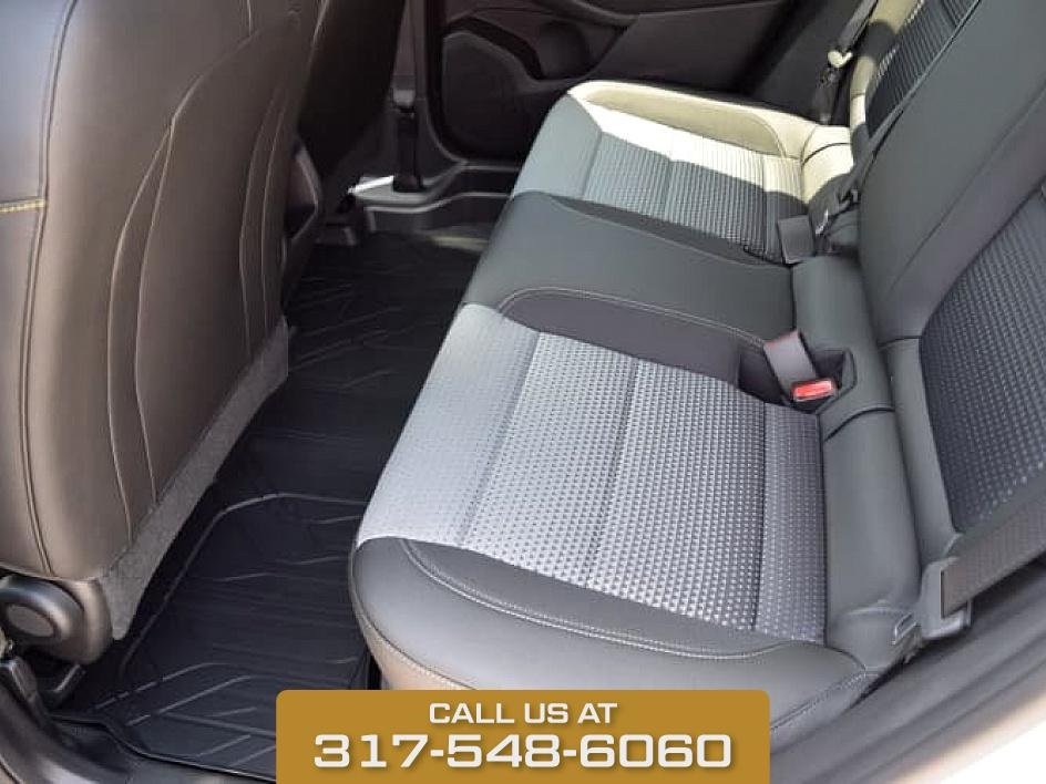 2025 Summit White Chevrolet Trax LT FWD SUV
