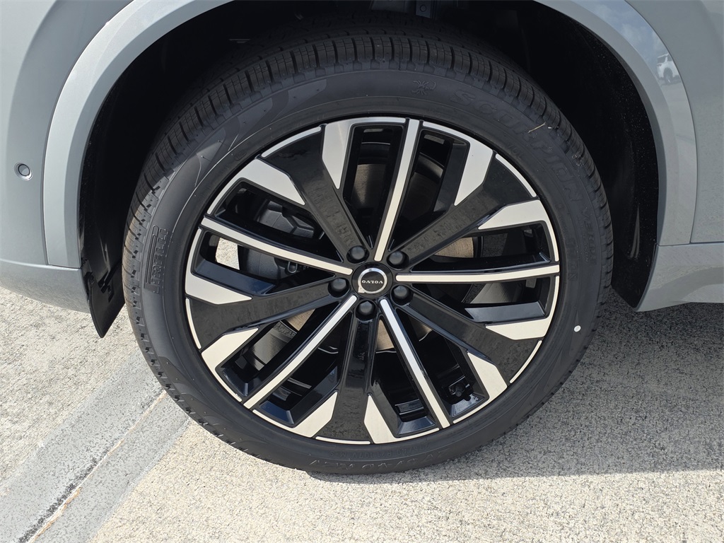 new 2026 Volvo XC90 car, priced at $74,195