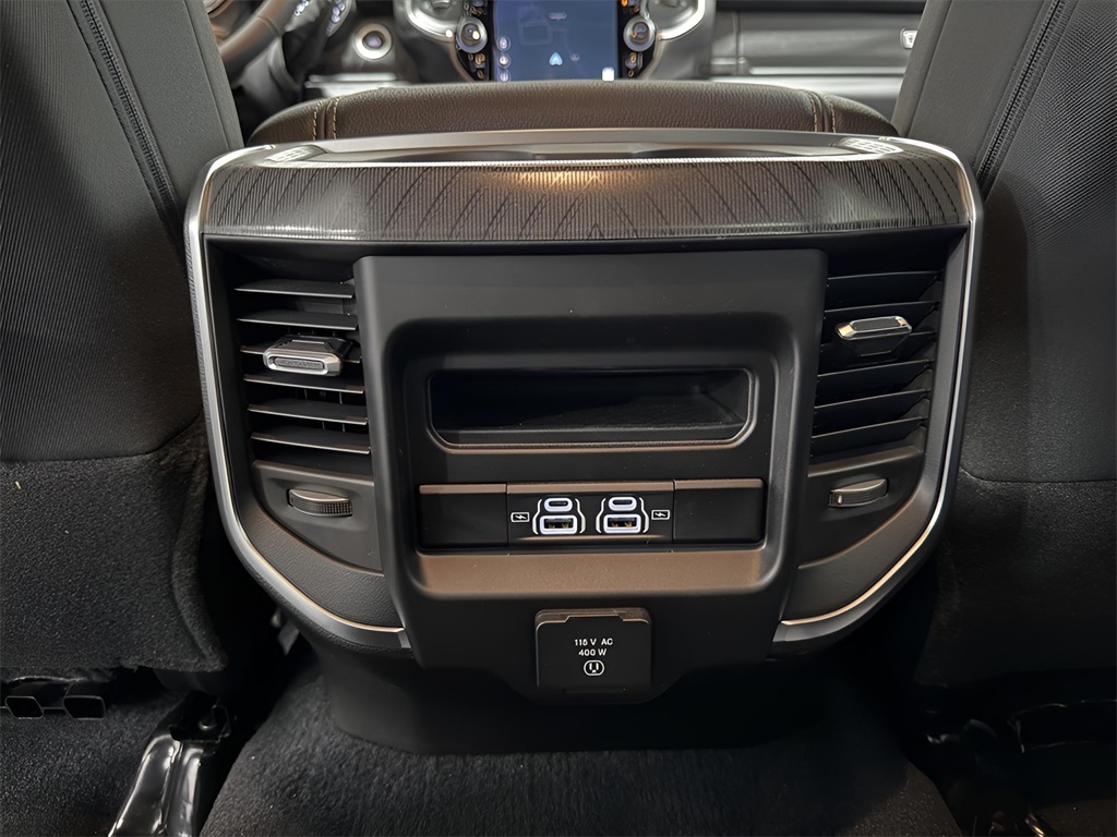 2025 Ram 2500 Big Horn photo 4