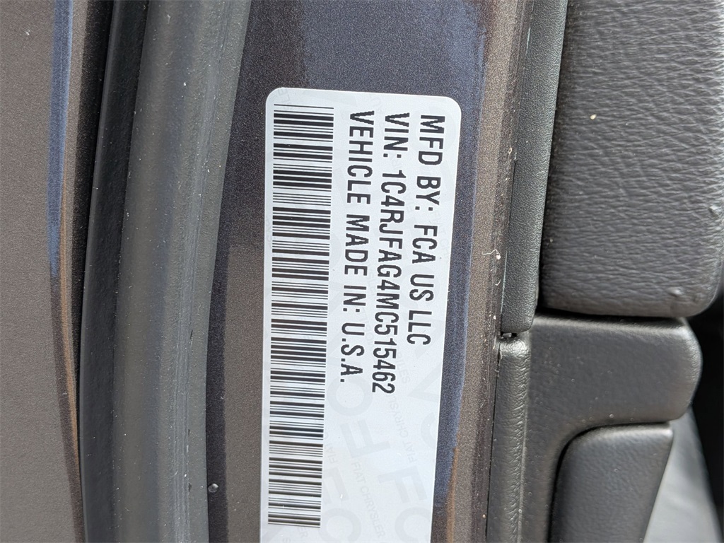 2021 Jeep Grand Cherokee Laredo X photo 25