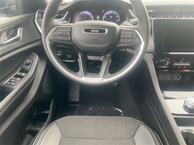 new 2025 Jeep Grand Cherokee car, priced at $42,711