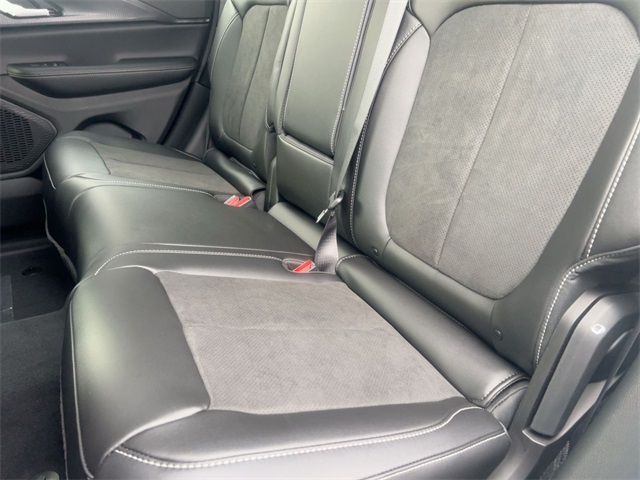 new 2025 Jeep Grand Cherokee car, priced at $42,711