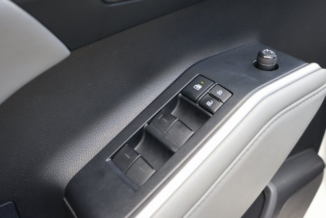 2021 Toyota Highlander XLE photo 10