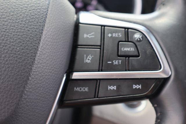 2021 Toyota Highlander XLE photo 22