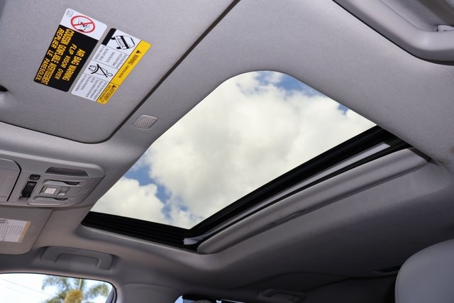 2021 Toyota Highlander XLE photo 27