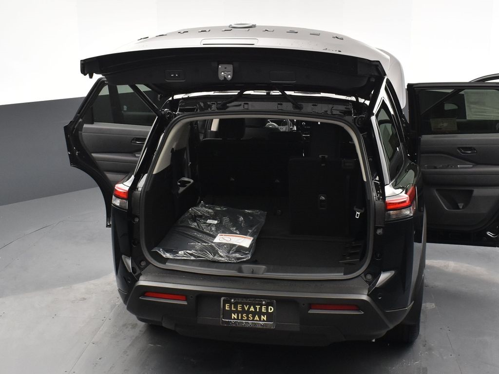 2025 Nissan Pathfinder SV photo 29