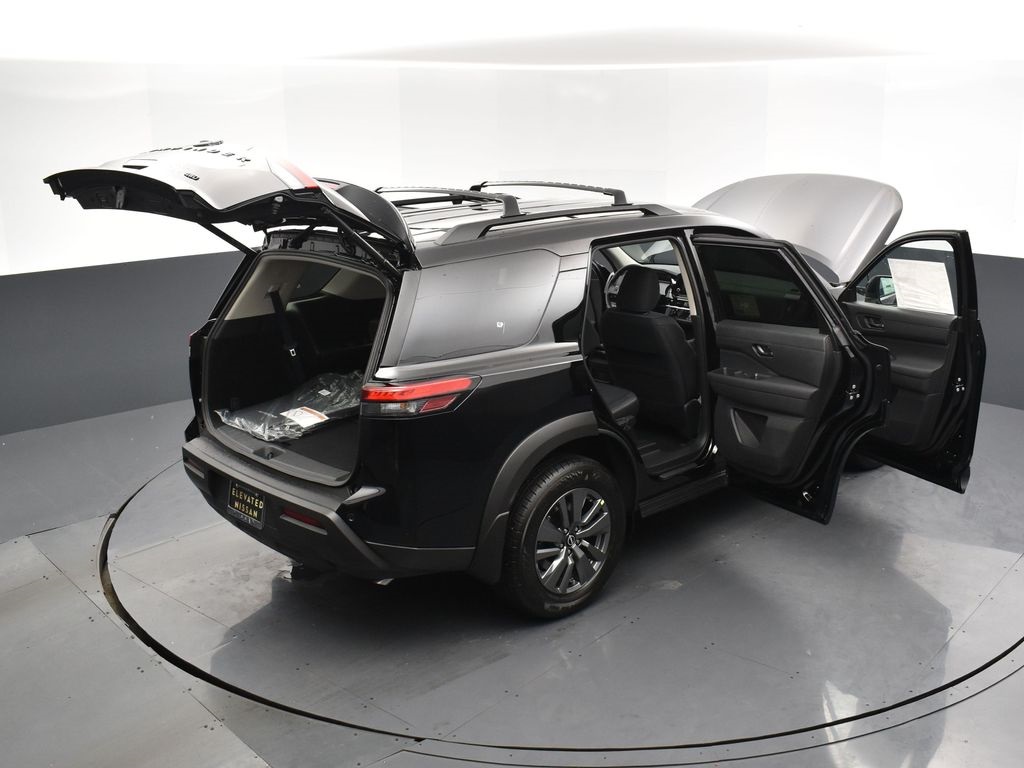 2025 Nissan Pathfinder SV photo 31