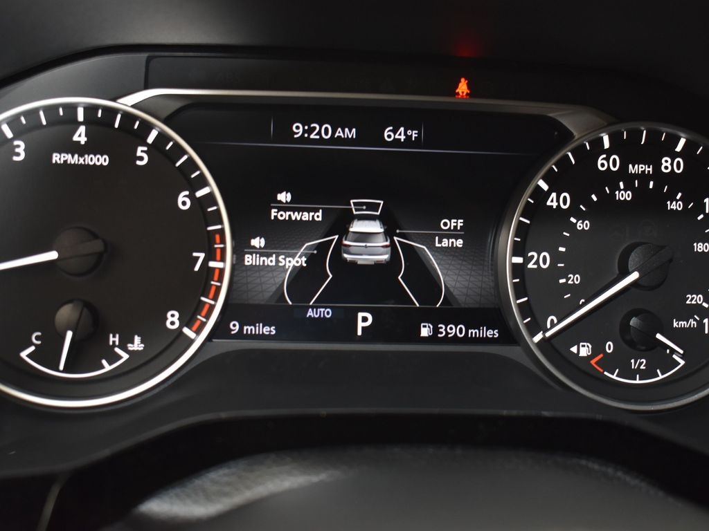 2025 Nissan Pathfinder SV photo 7
