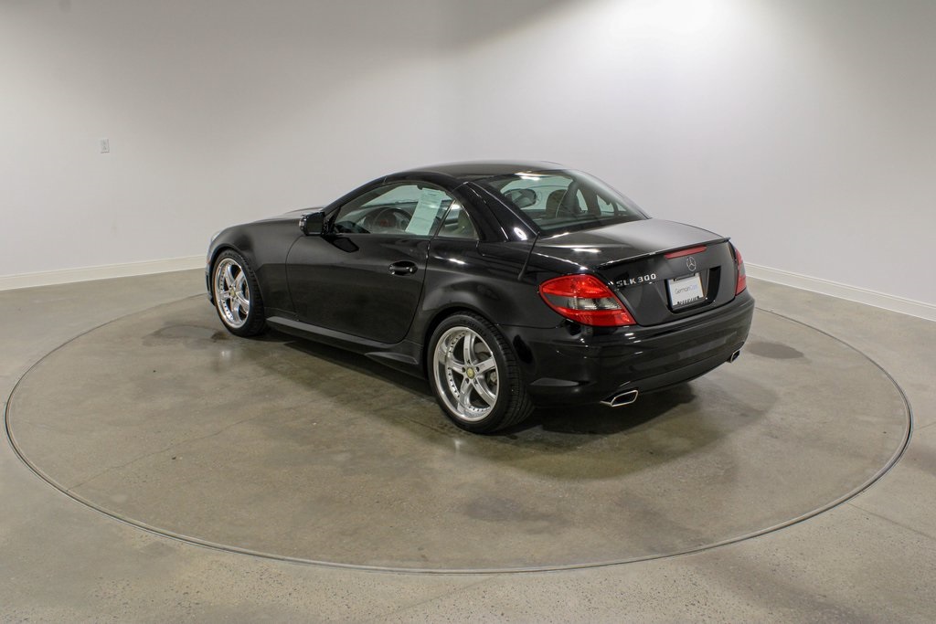 2011 Mercedes Benz SLK 300 photo 4