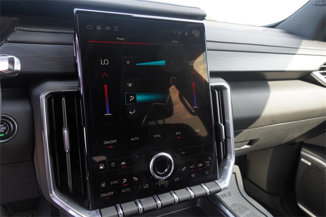 2024 Gmc Acadia Elevation photo 19