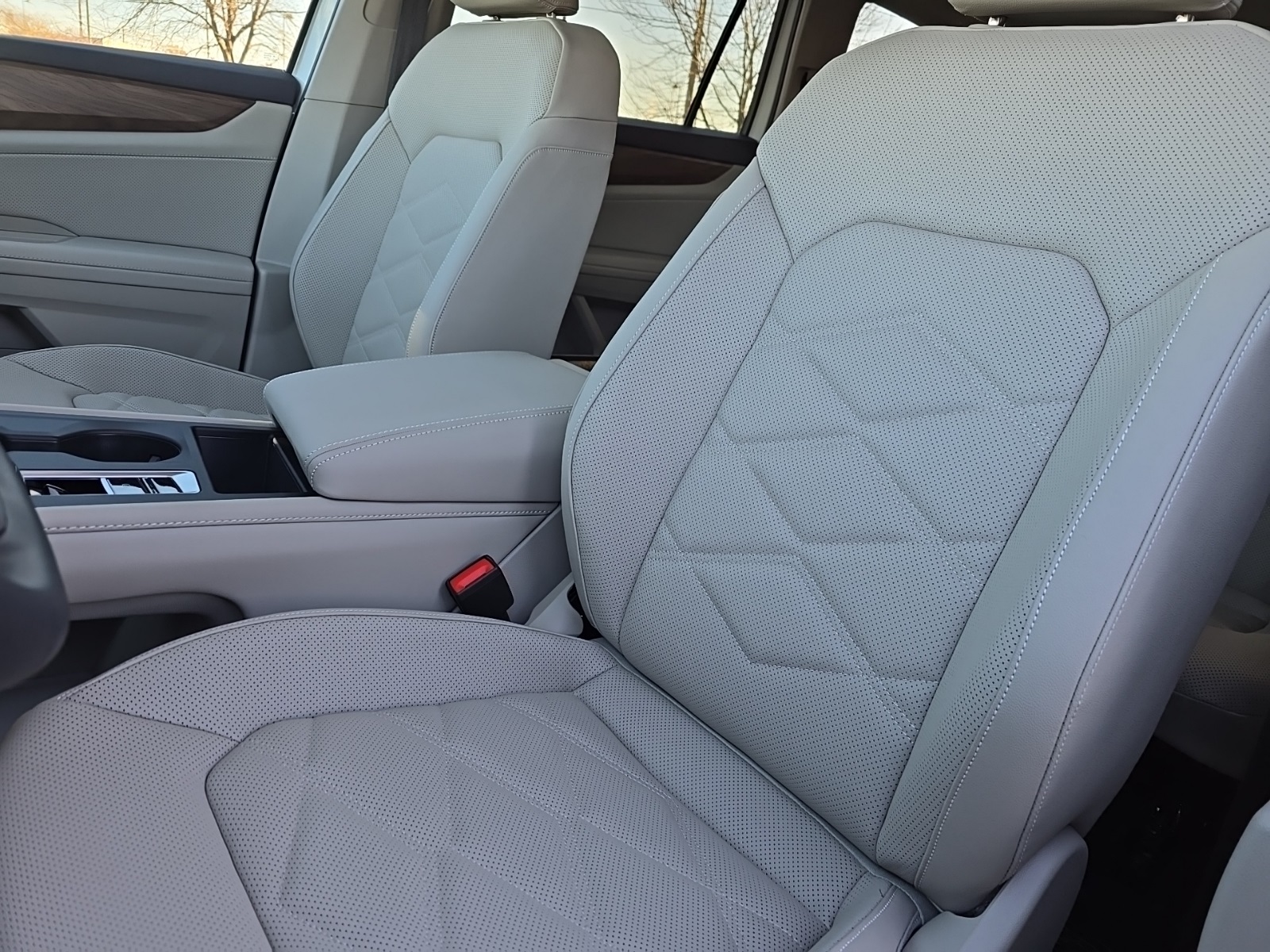 new 2026 Volkswagen Atlas car, priced at $38,280