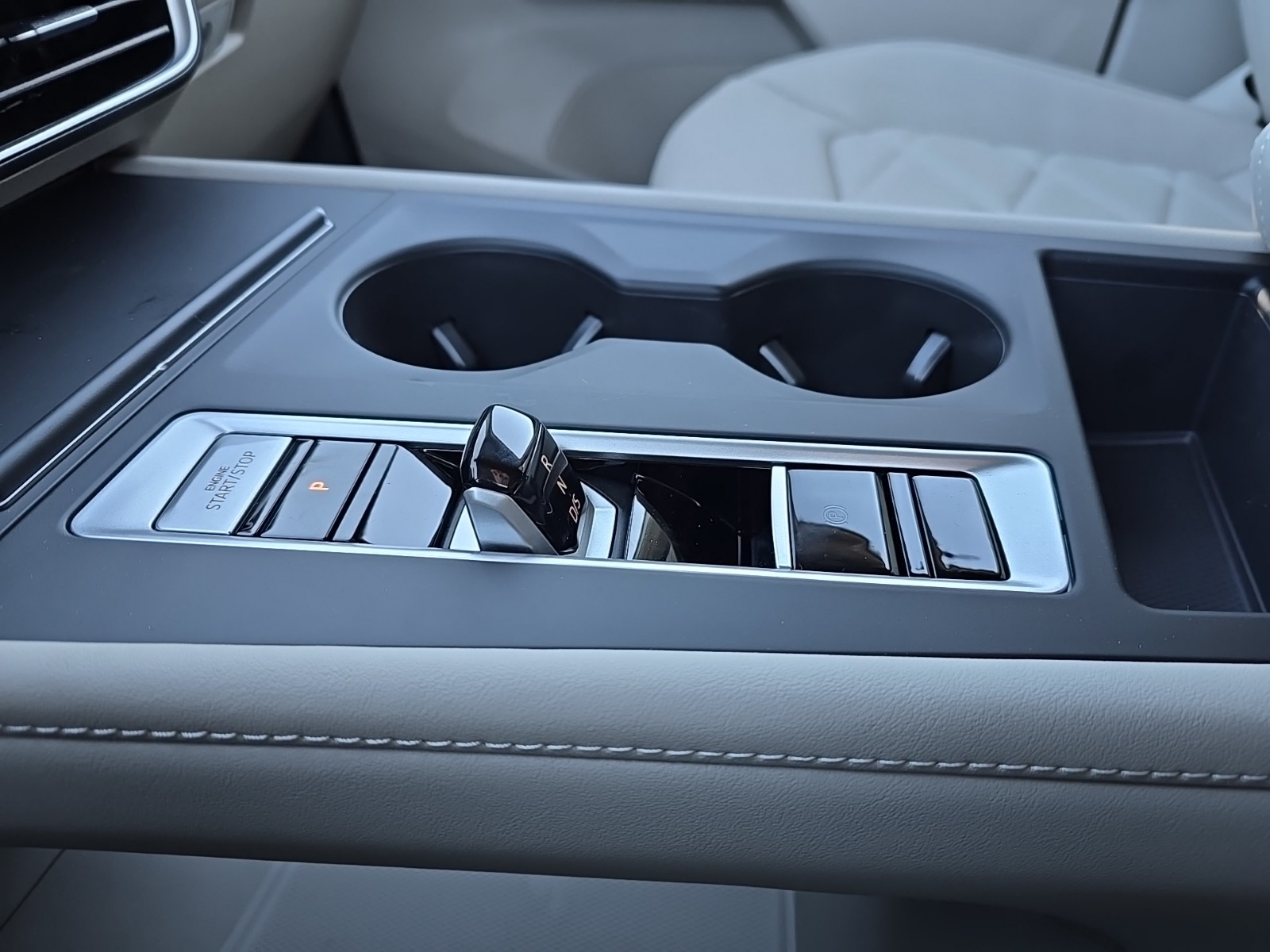 new 2026 Volkswagen Atlas car, priced at $38,280