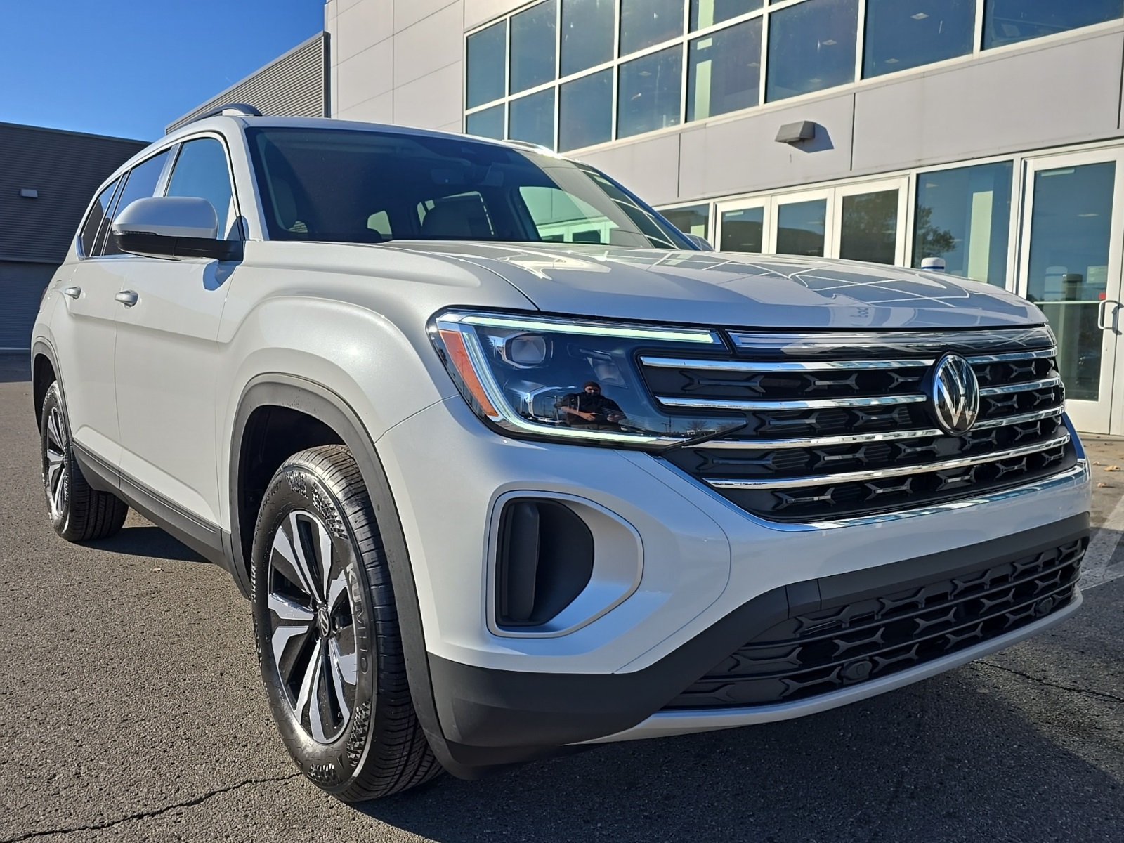 new 2026 Volkswagen Atlas car, priced at $38,280