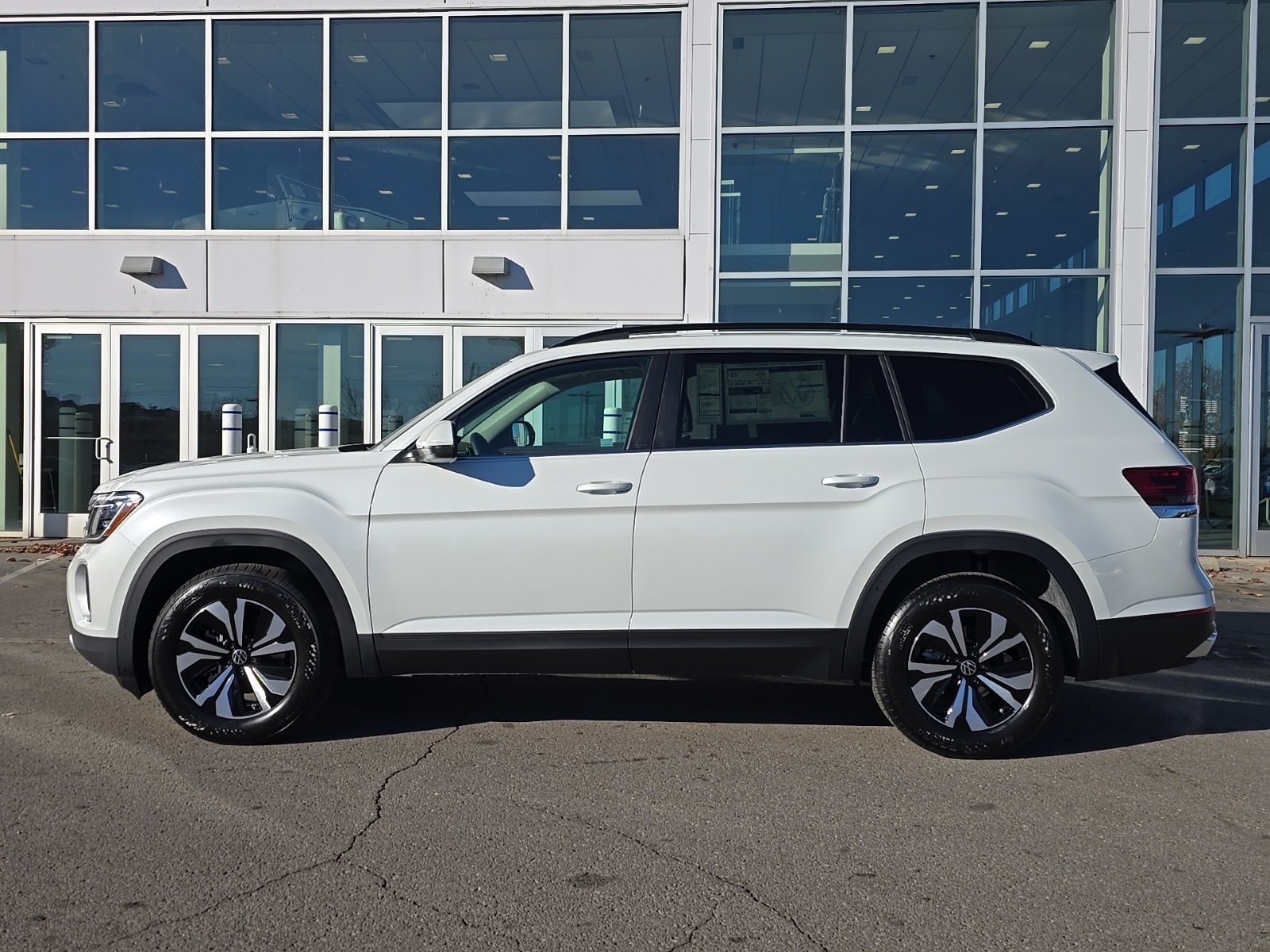 new 2026 Volkswagen Atlas car, priced at $38,280