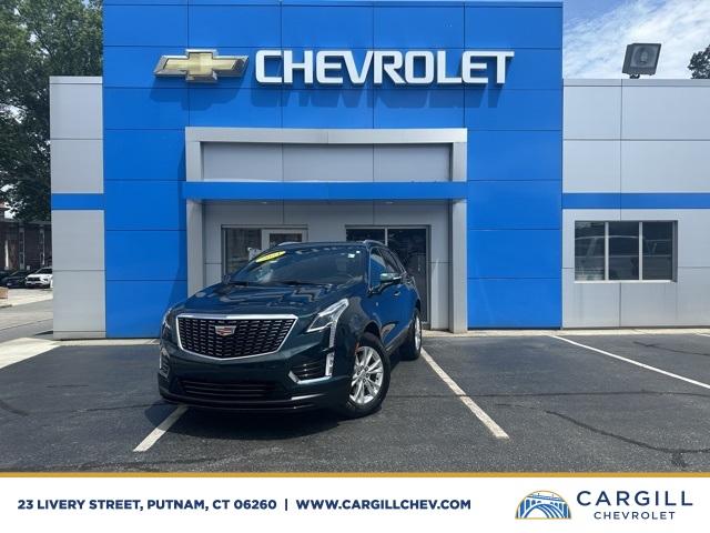 2024 Emerald Lake Metallic Cadillac XT5 Luxury AWD SUV