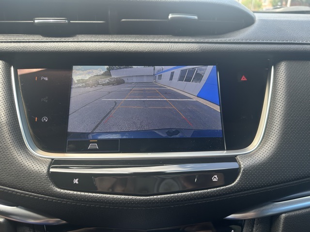 2024 Emerald Lake Metallic Cadillac XT5 Luxury AWD SUV