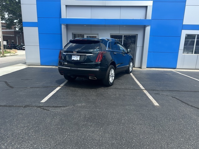 2024 Emerald Lake Metallic Cadillac XT5 Luxury AWD SUV